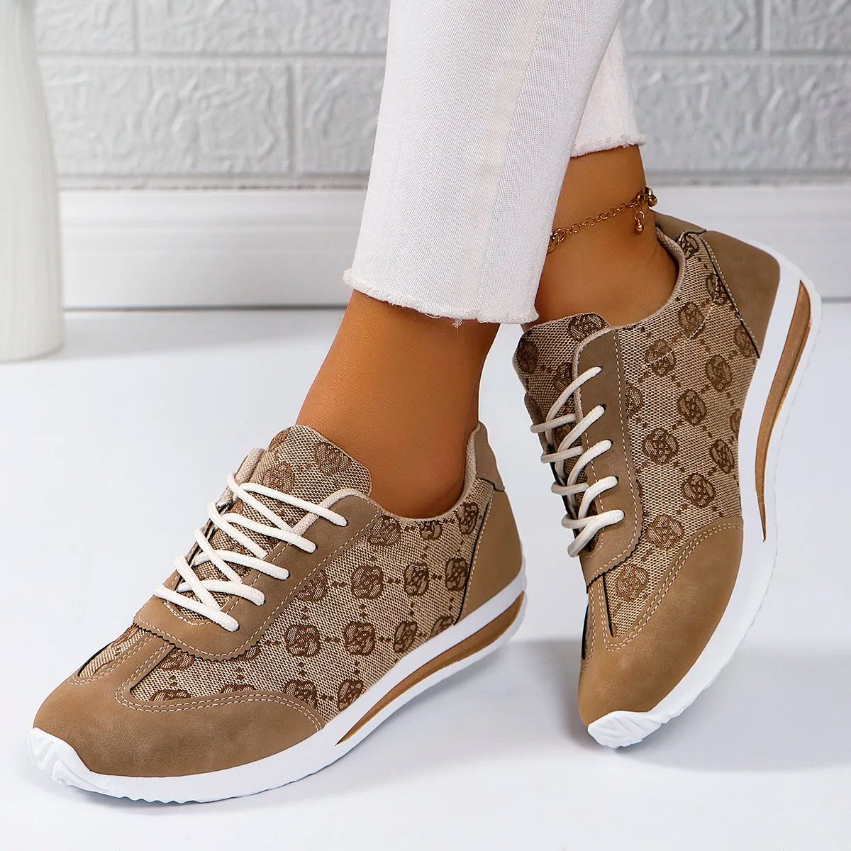 Flat Casual Comfortable Sneakers Shoes Fashion Versatile Lace Up